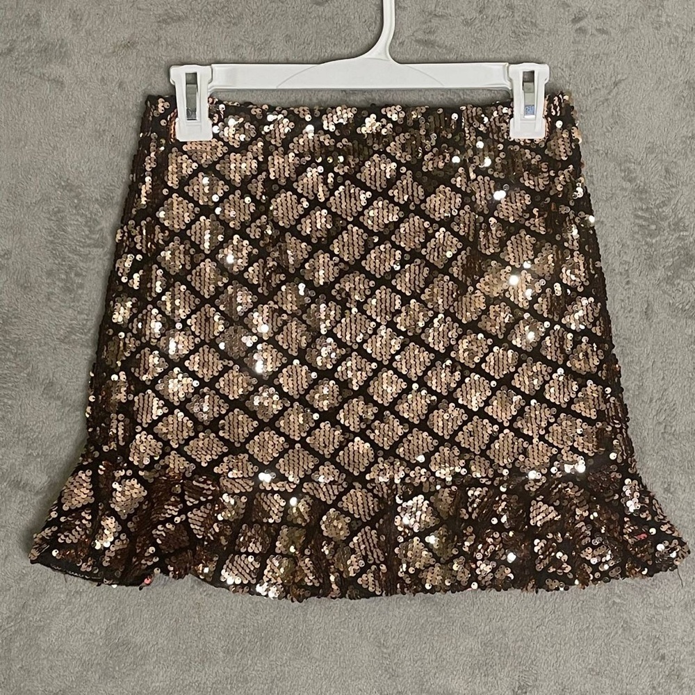 Forever 21 Rose & Gold Sequined Mini Skirt Small Ruffled Hem Bedazzled Glittery